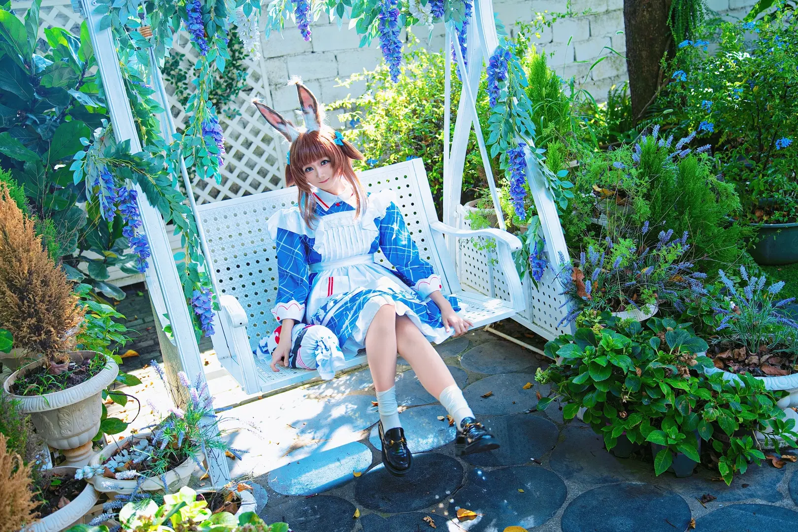 二次元撮影, アークナイツ, アーミヤ コスプレ, うさ耳, 白ストッキング