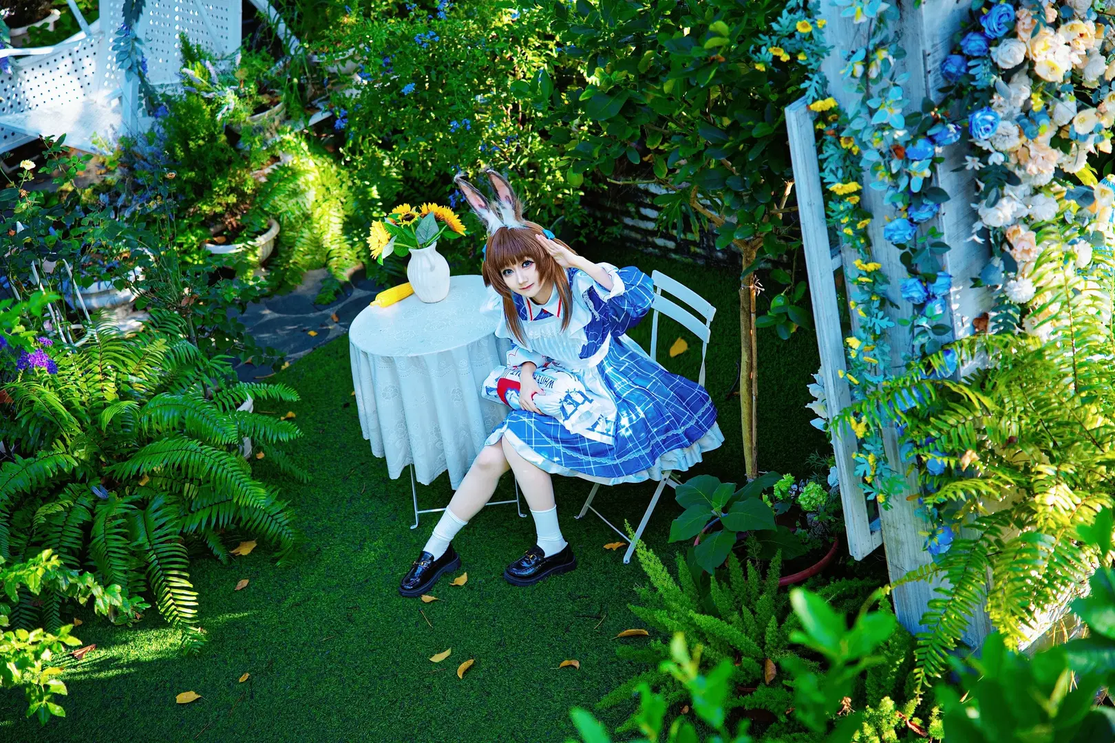明日方舟, 阿米娅cos, 白丝, 明日方舟cos, 花园写真