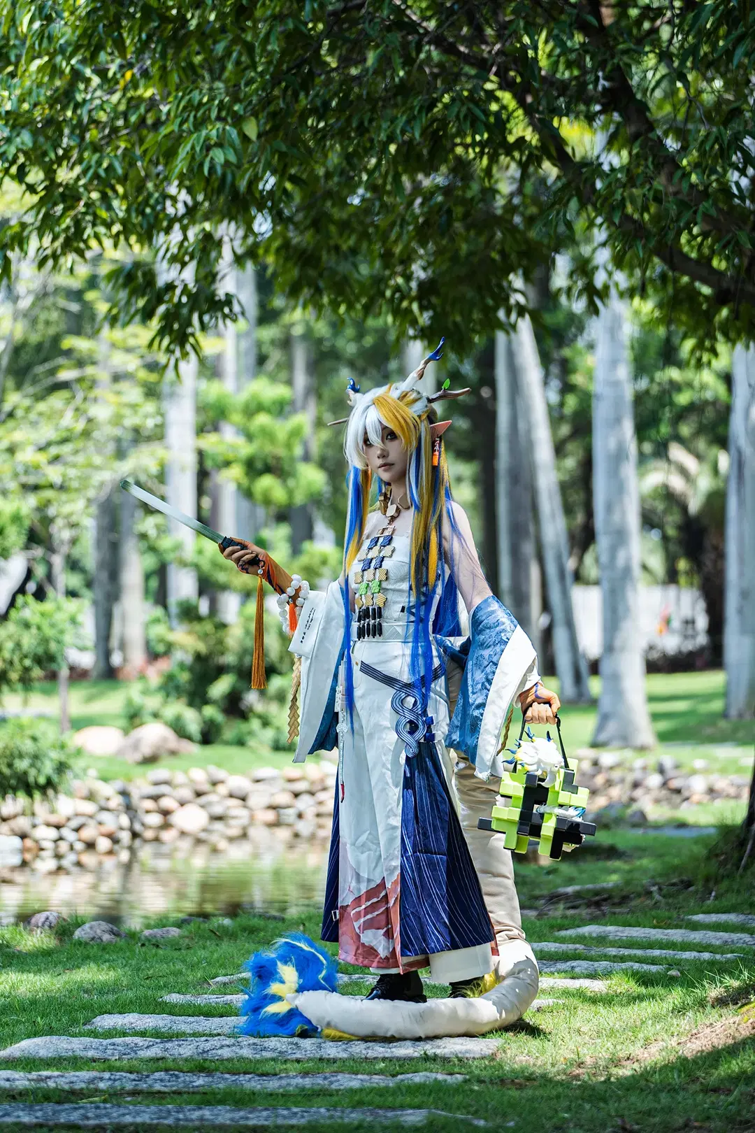 コスプレ, コスプレ写真, シュウ コスプレ, アークナイツ, 庭園外景