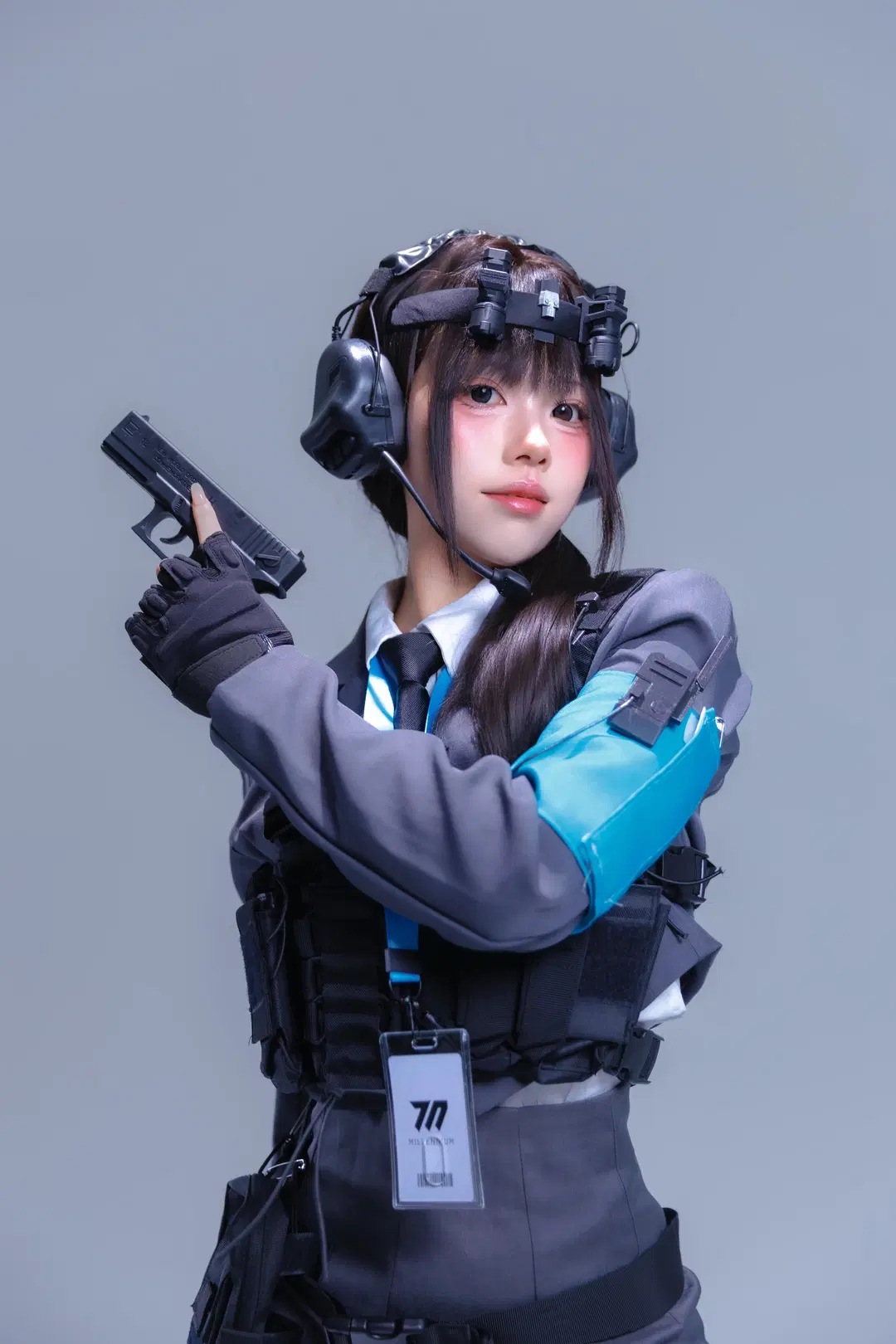 【女性先生コスプレ】『ブルーアーカイブ』T0 Pの愛娘、このタクティカルスーツがカッコよすぎる - JNK野犬 - 2枚目