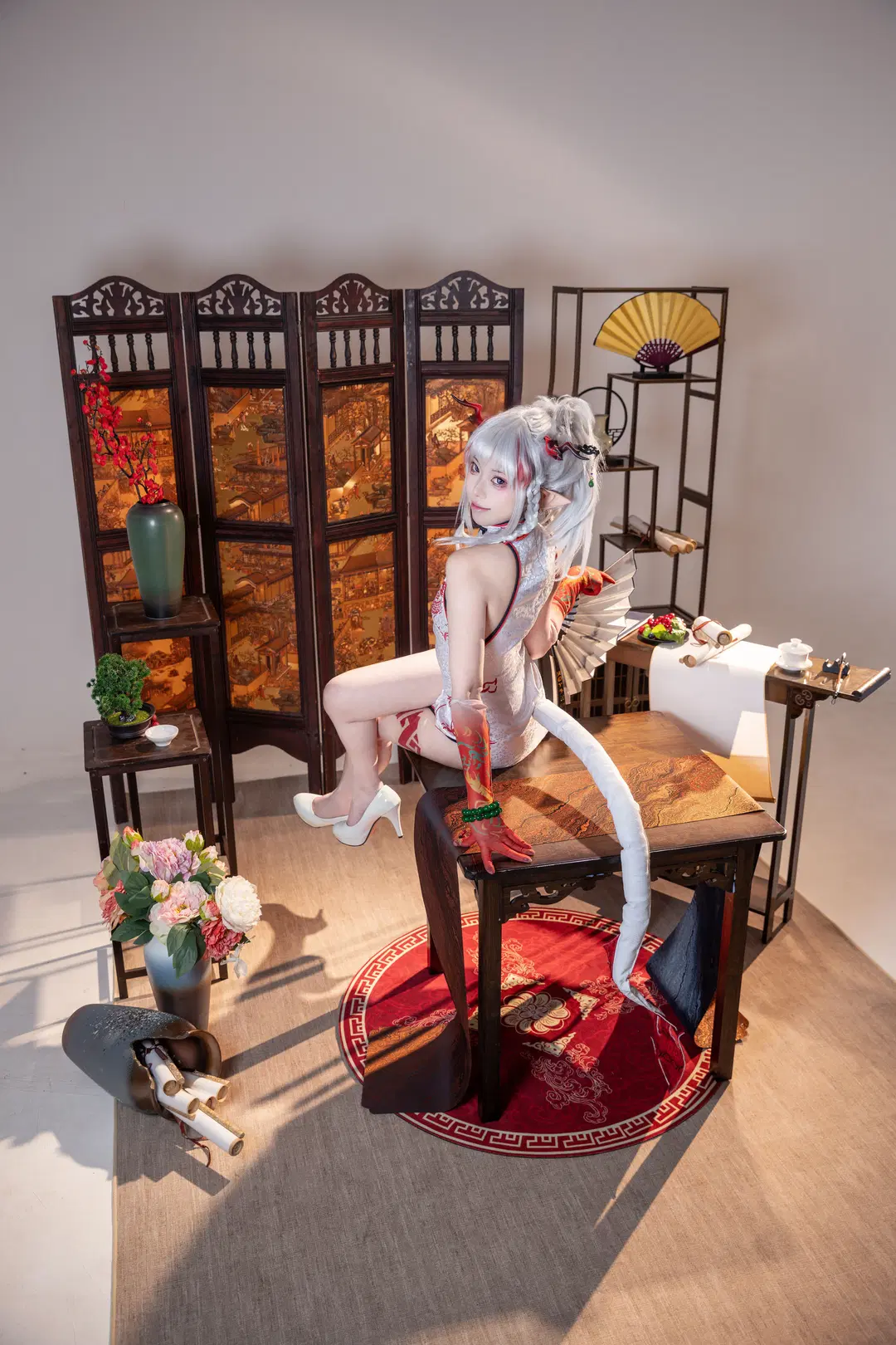 Arknights, Elf ears, Traditional Chinese style cosplay, Nian cosplay, Food scene