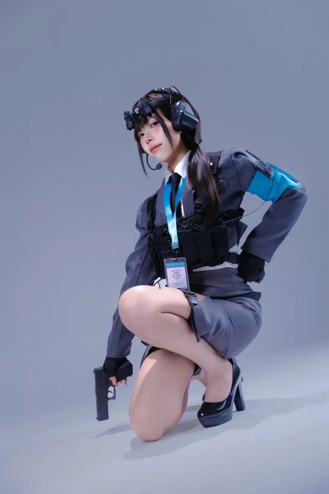 蔚蓝档案, 二次元cos, 枪械道具, 女sensei cos, 战术制服