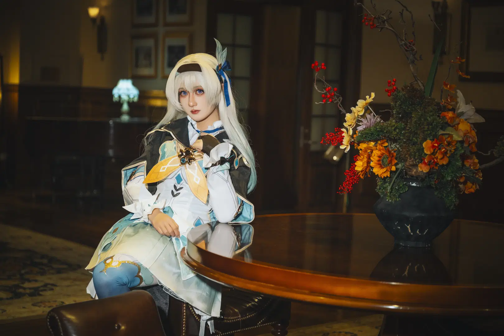 [Firefly cosplay] Honkai: Star Rail: Silver-Haired Sprite in the Night, A Perfect Collision of Makeup and Lighting by 猫喵喵（cos版） - Image 10