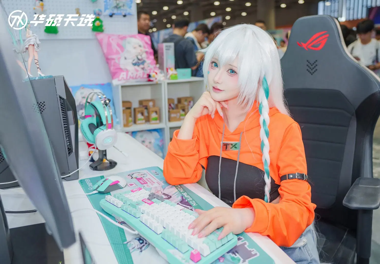 【天選姫コスプレ】4日間で7着を着こなす！高強度なGWアニメイベント滞在記 - 羽生三未 - 2枚目