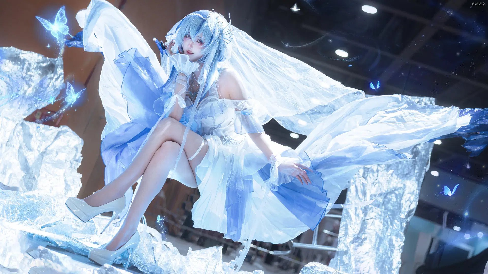 【守岸人cos】鸣潮花嫁，于漫展现场邂逅冰蓝蝴蝶 - 羽生三未 - 第3张