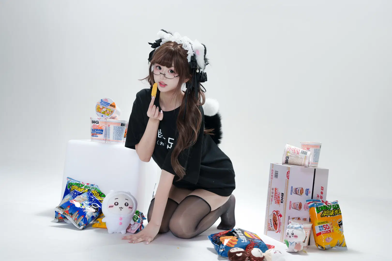 Languid Everyday Life of a Catgirl in a White Studio by Ovo - Image 5