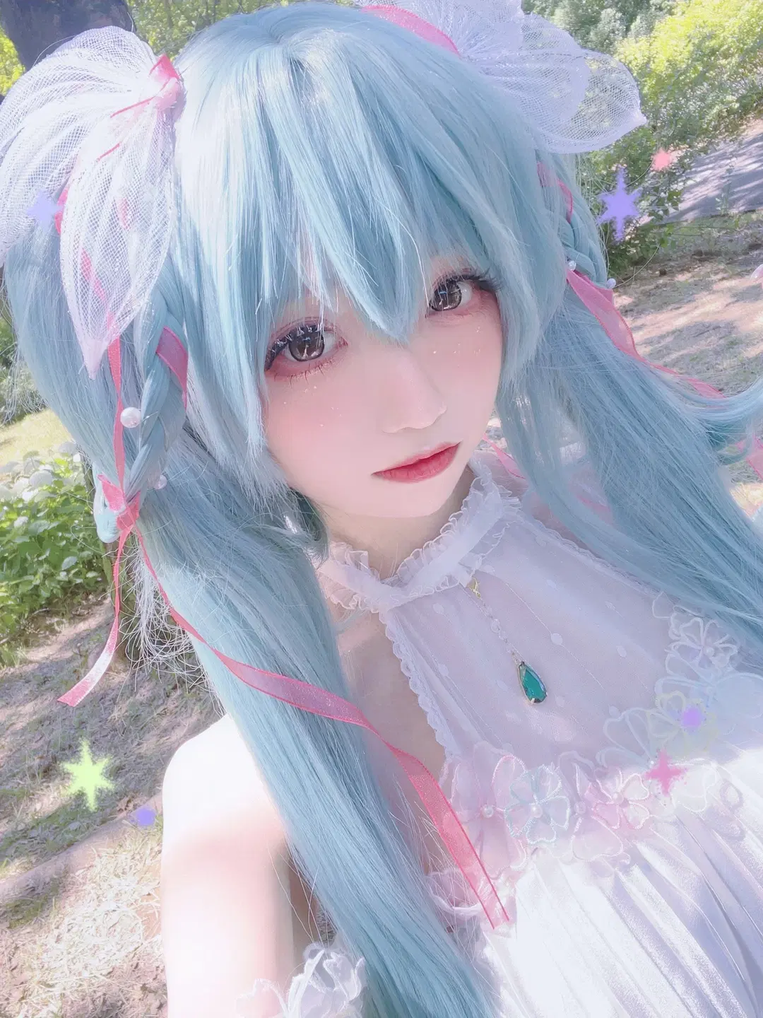 Hatsune Miku cosplay, Hydrangea outdoor location, White stockings, International student in Japan, Butterfly wings prop