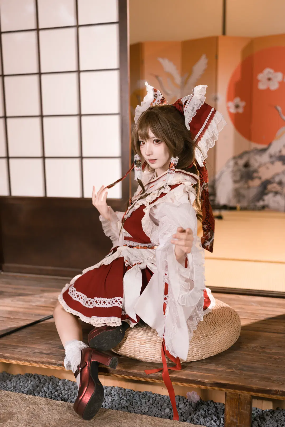 【博麗靈夢cos】神社裡的春日時光與紅白裙襬 - Shinolise - 第5張