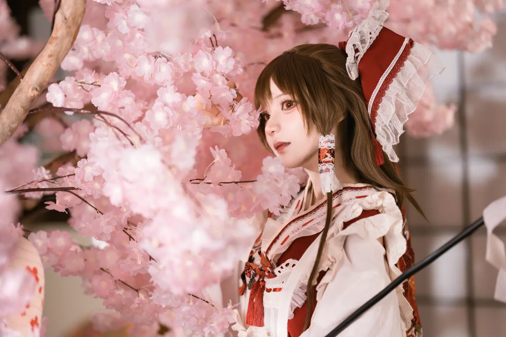 【博麗靈夢cos】神社裡的春日時光與紅白裙襬 - Shinolise - 第8張