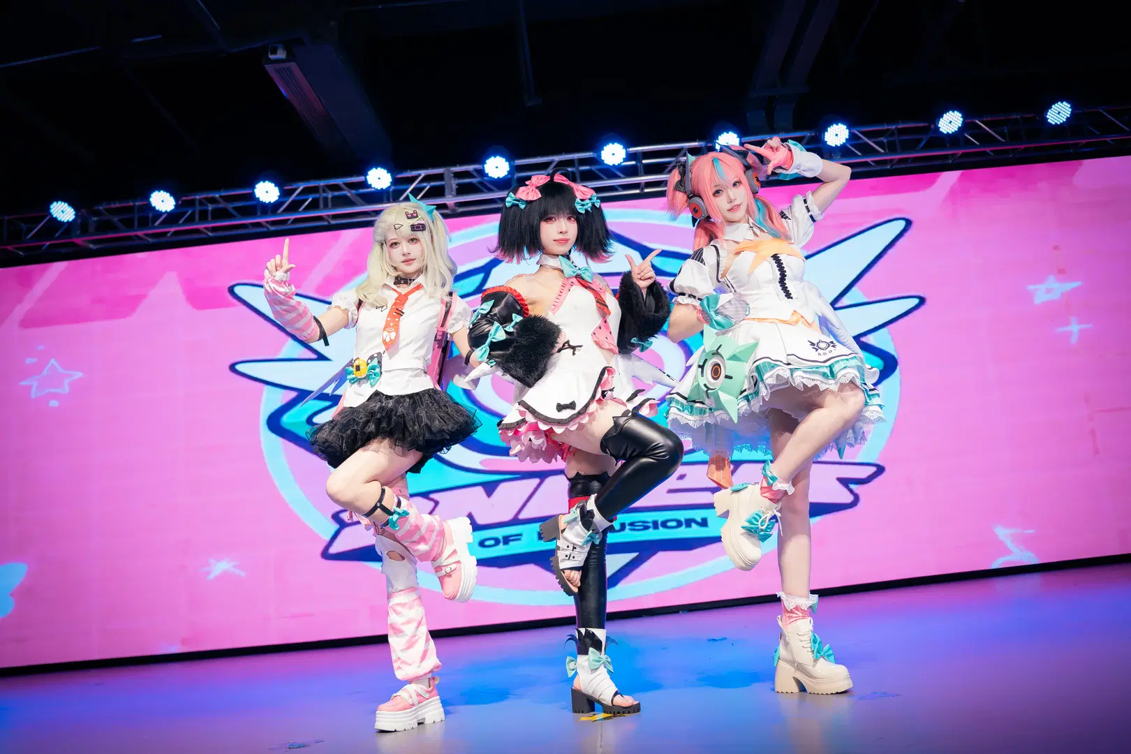 【アリア／南宮羽／千夏 コスプレ】ゼンレスゾーンゼロ 妄想天使ステージ撮影記録 - 星辰PROJECT - 3枚目