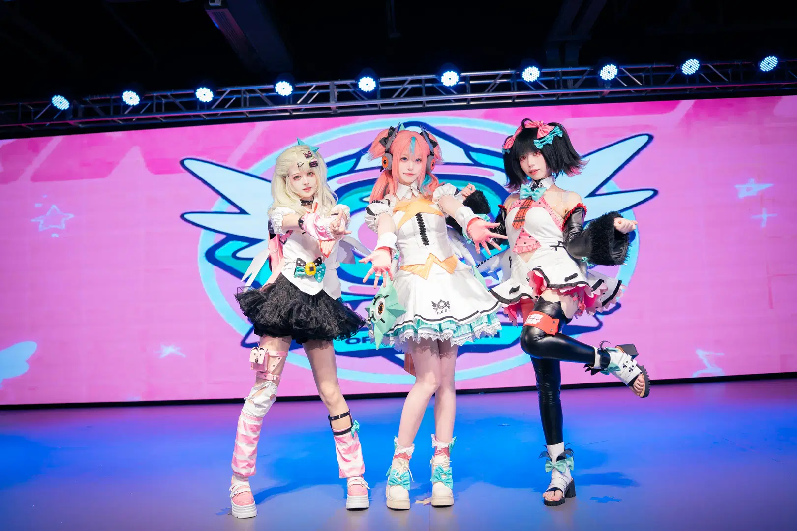【アリア／南宮羽／千夏 コスプレ】ゼンレスゾーンゼロ 妄想天使ステージ撮影記録 - 星辰PROJECT - 5枚目
