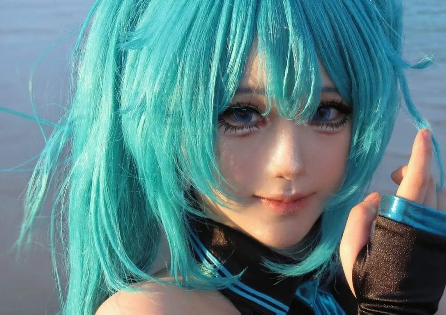 初音未来cos, 二次元cos, 海边写真, Vocaloid, 青发少女