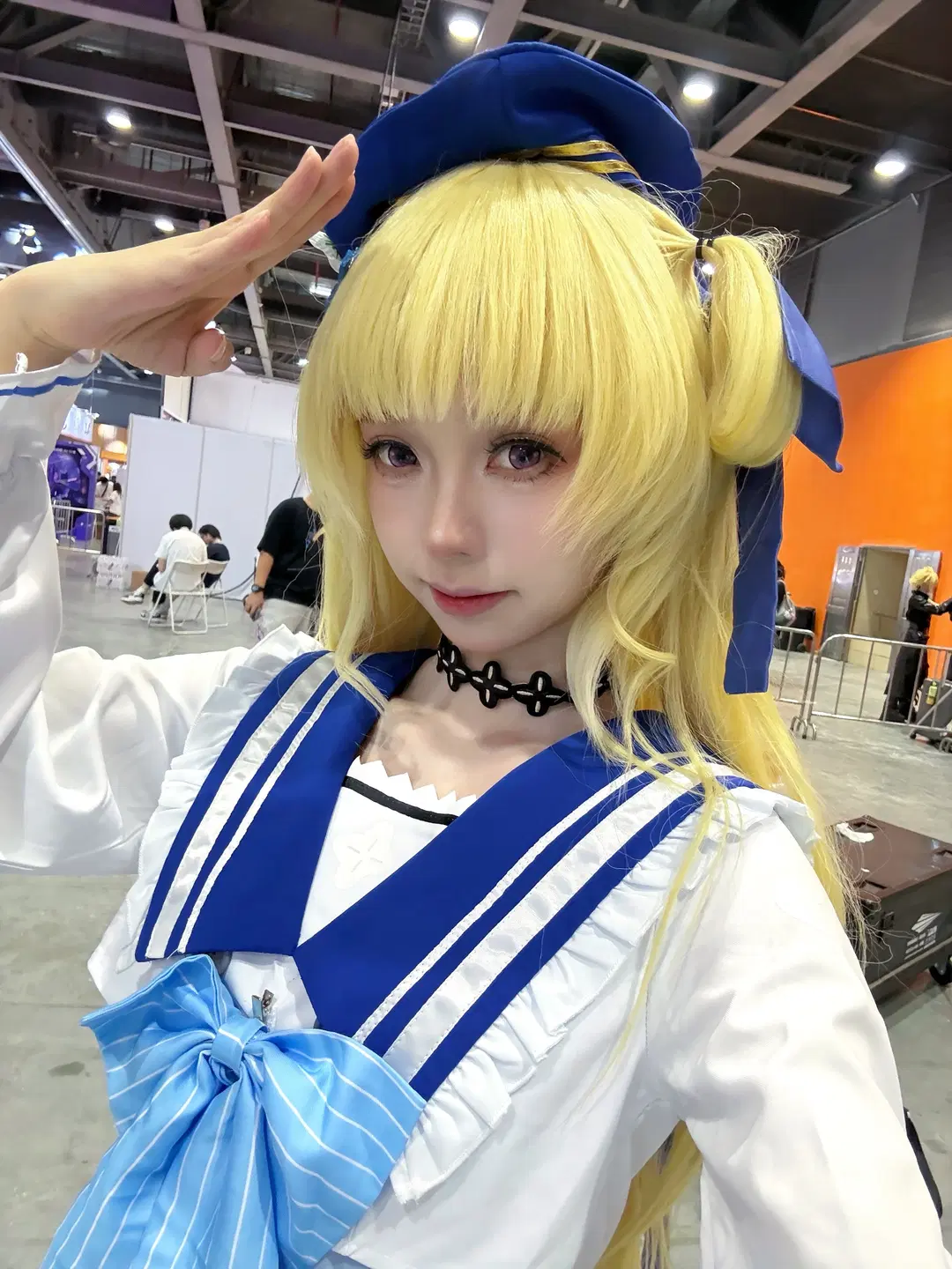 菲比cos, 鸣潮, 漫展返图, 鸣潮cosplay, 金发水手服