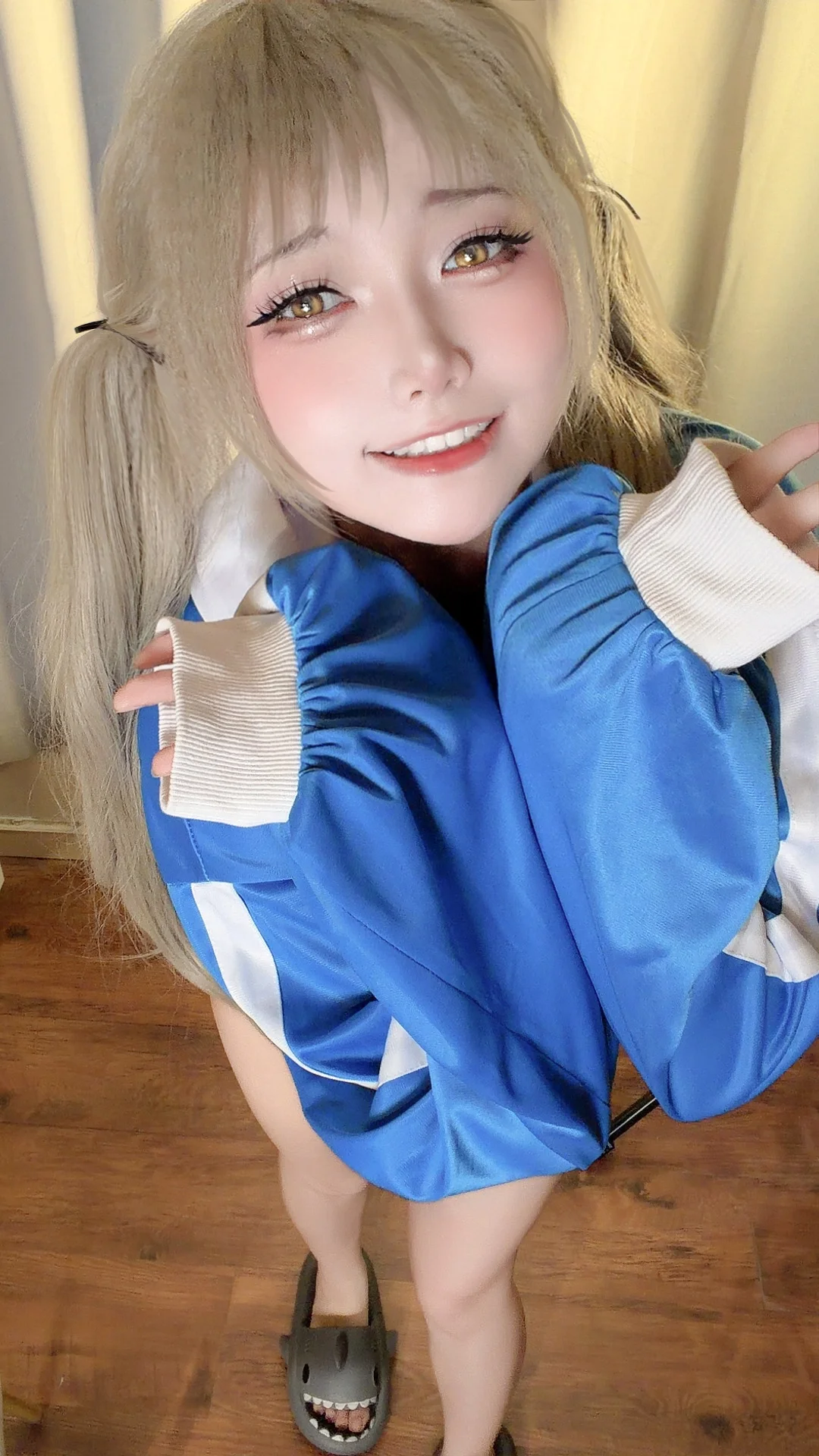 [Moe Kazekura cosplay] Blue Archive's Playful and Money-Minded Girl by 津岛小恶魔 - Image 2