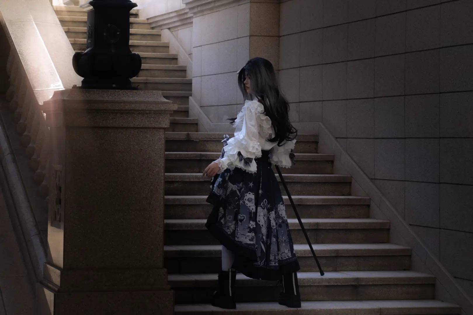 暗黑系哥特Lolita穿搭，黑白拼色手杖加持，冷感氛围拉满 - 乡音煮虾 - 第3张