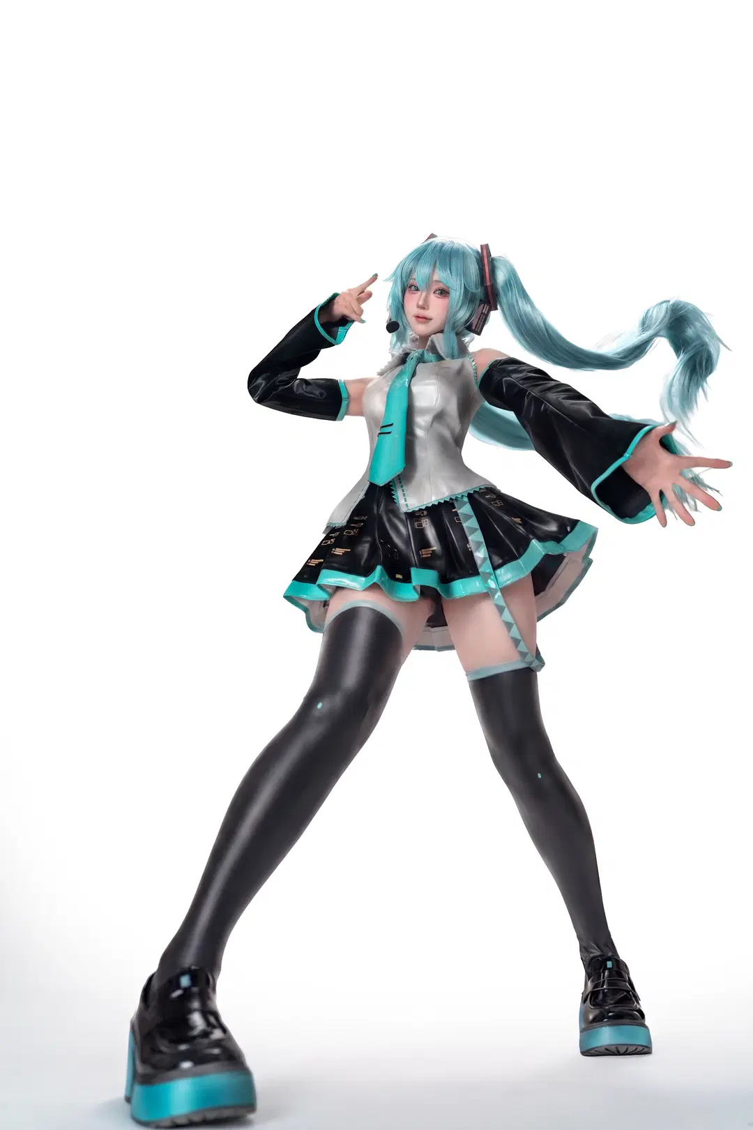 【Hatsune Miku cosplay】The Initial Sound Resonates into the Future by 鹿渴泉toska - Image 5