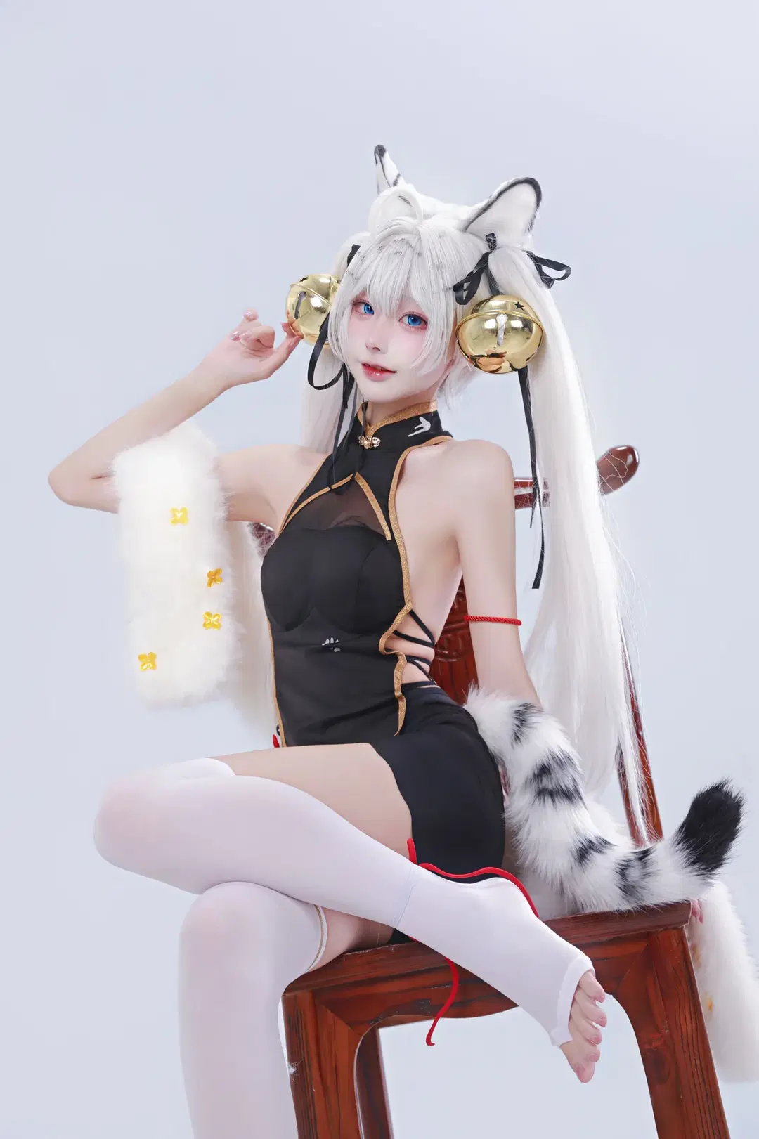 黑金改良旗袍搭配白色过膝袜，这套白虎娘装扮细节满满 - Aoi葵 - 第2张