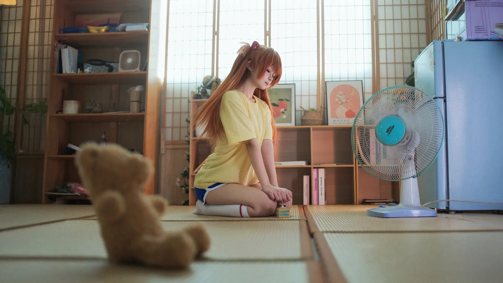 【明日香cos】EVA黄T恤日常，二次元拍照姿势分享 - 海海📸 - 第5张
