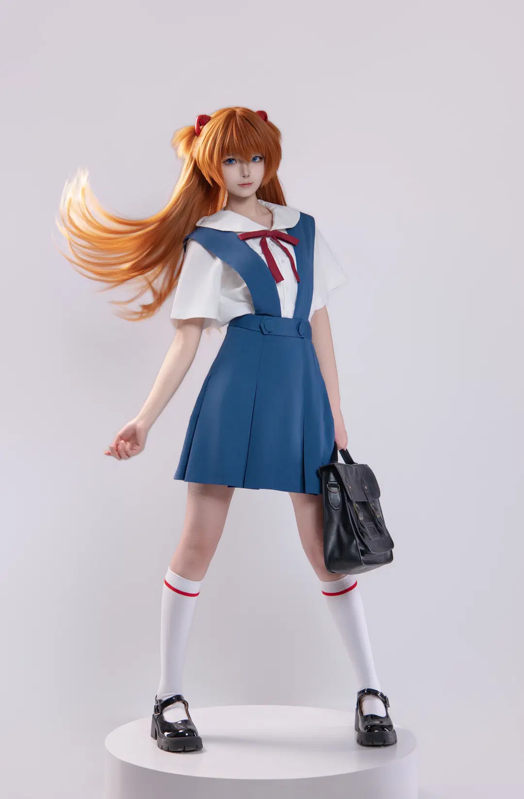 【アスカコスプレ】『新世紀エヴァンゲリオン』定番制服の9分割写真のポーズ共有 - 海海📸 - 5枚目