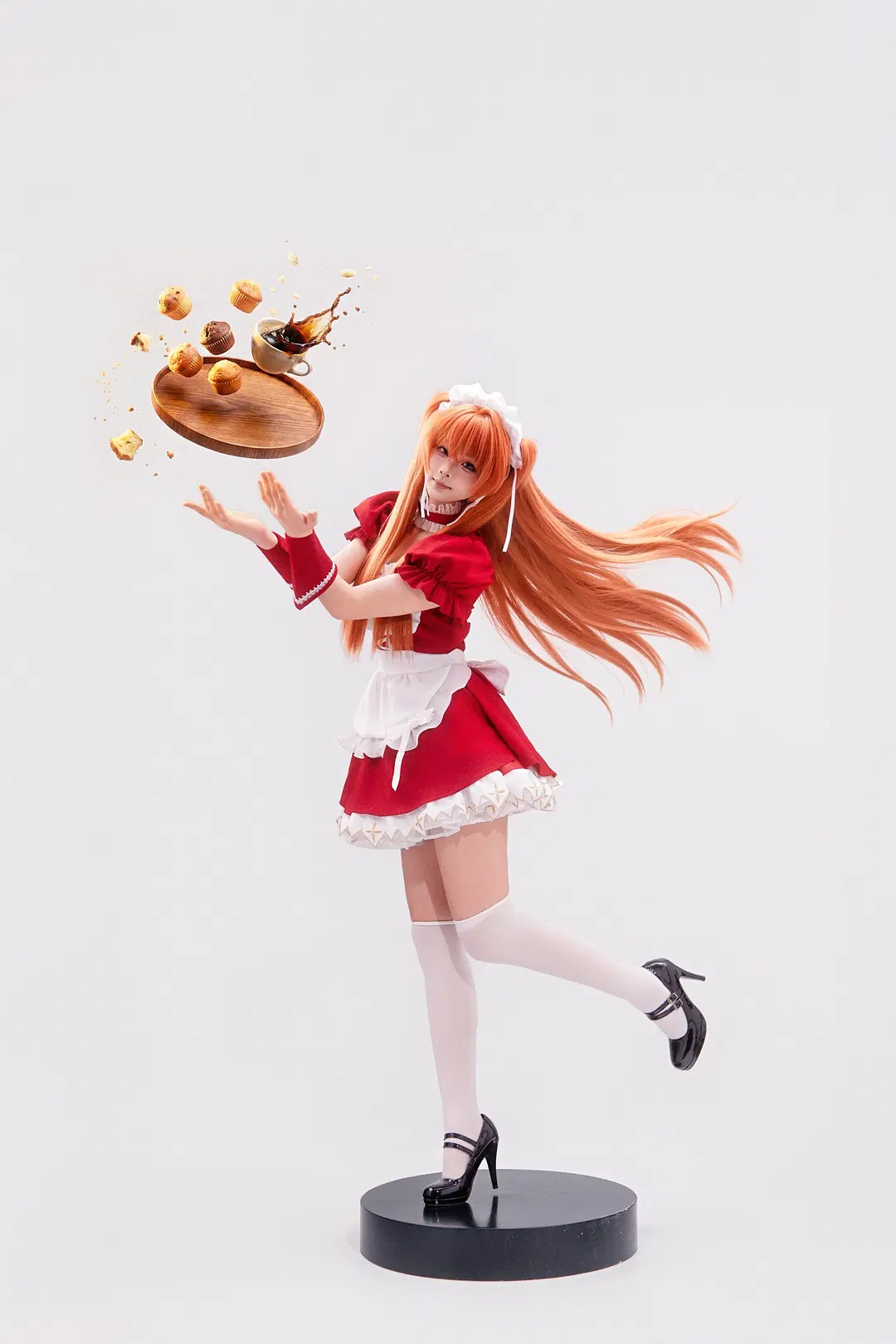 【明日香cos】红色女仆装姿势大全，附带拖把和飞盘动作参考 - 海海📸 - 第2张