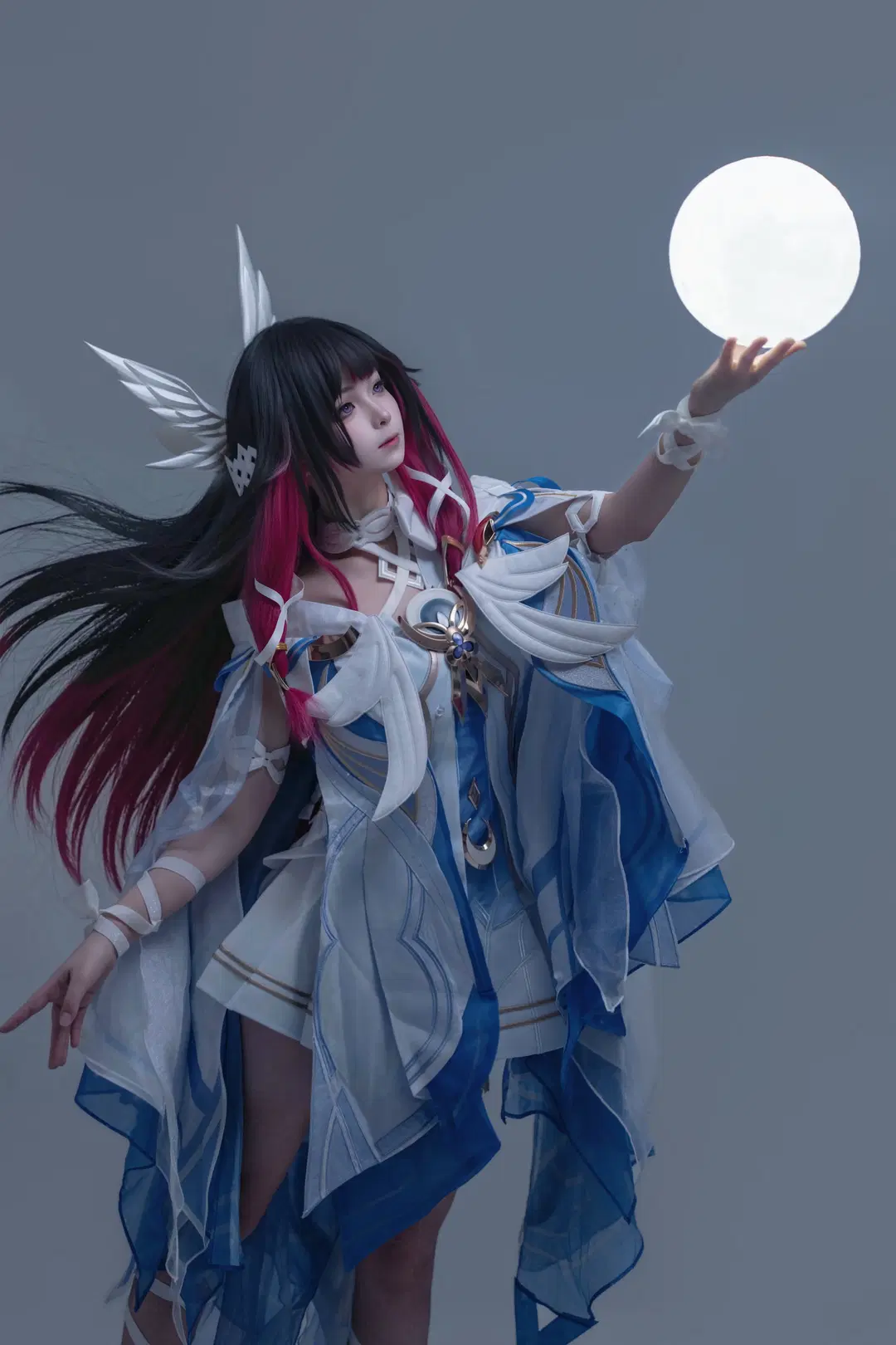 【コロンビーナ コスプレ】青白のシアーチュールと光る月の小道具：白ホリ撮影記録 - 海海📸 - 4枚目
