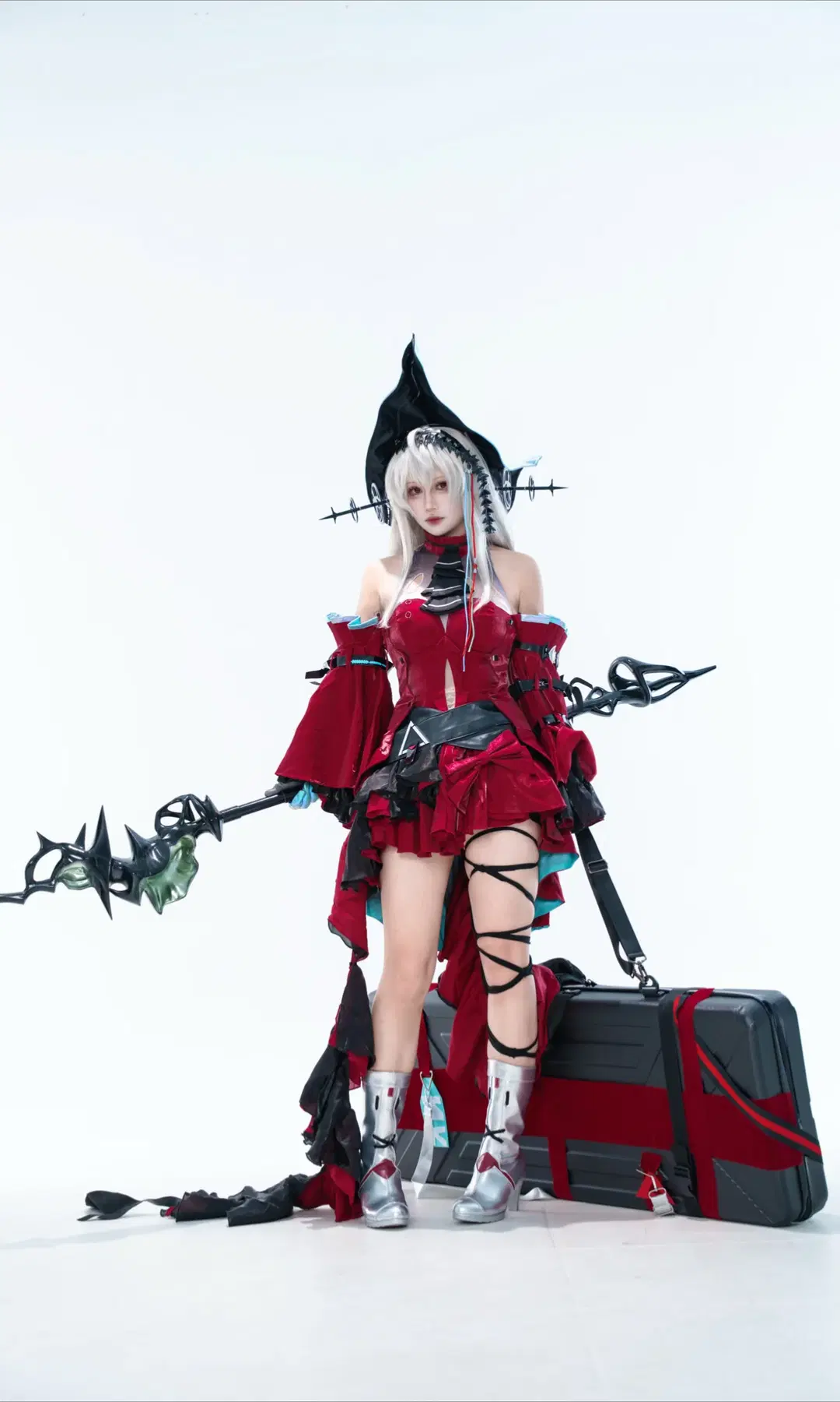 棚拍, 明日方舟, 浊心斯卡蒂cos, 法杖道具, 红黑女巫cos