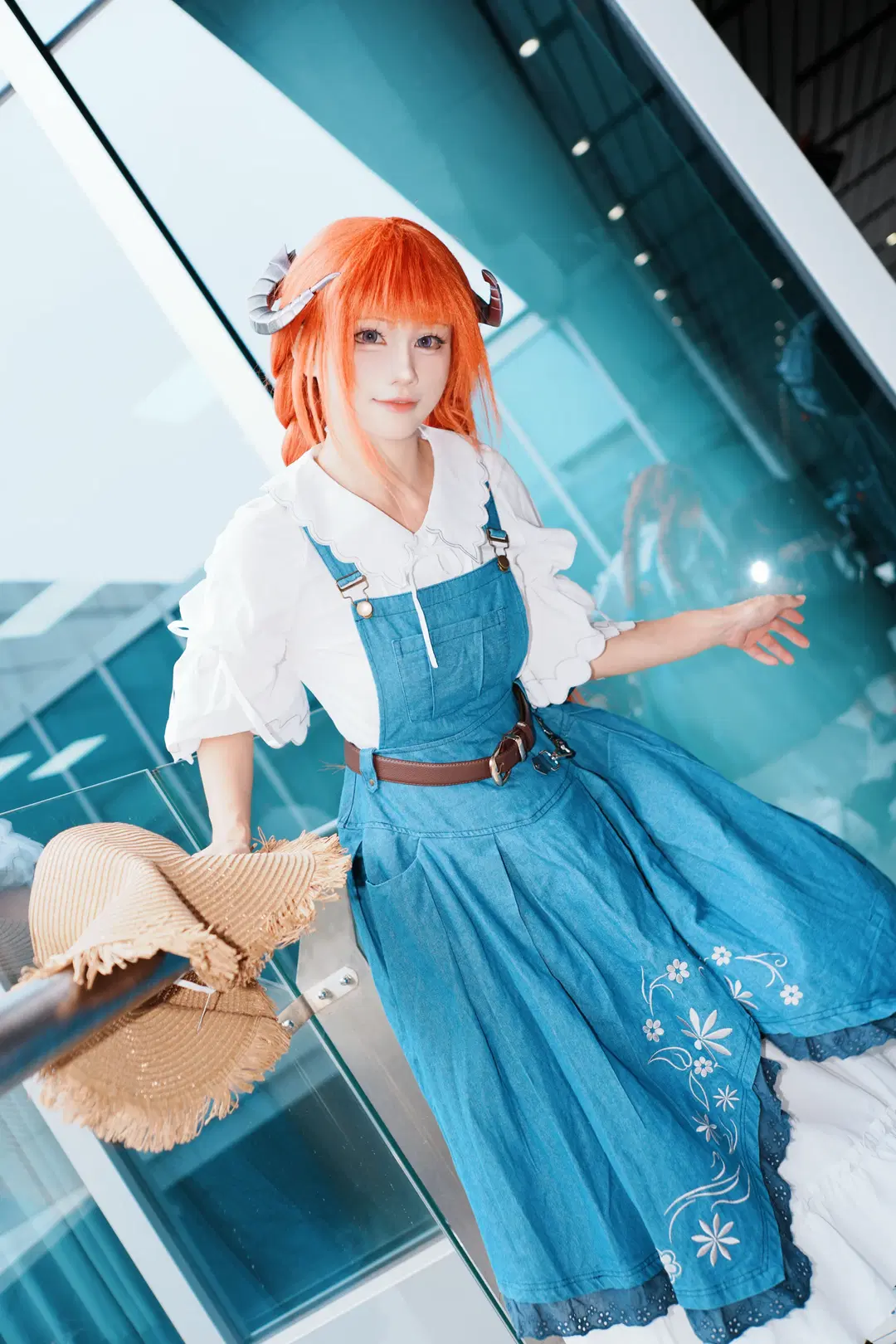 アークナイツ, 麦わら帽子, バグパイプ コスプレ, コスプレ会場写真, デニムサロペットスカート