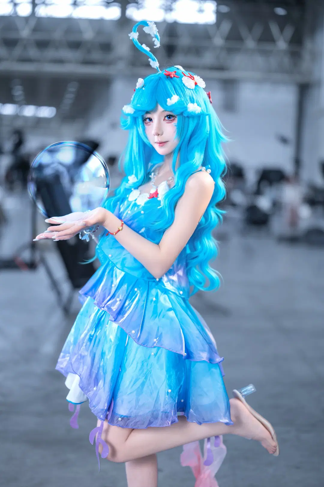 [Dolia cosplay] Honor of Kings Marine style cosplay: A convention day spent trying to hide my fishtail by 维尔（摄影版） - Image 3