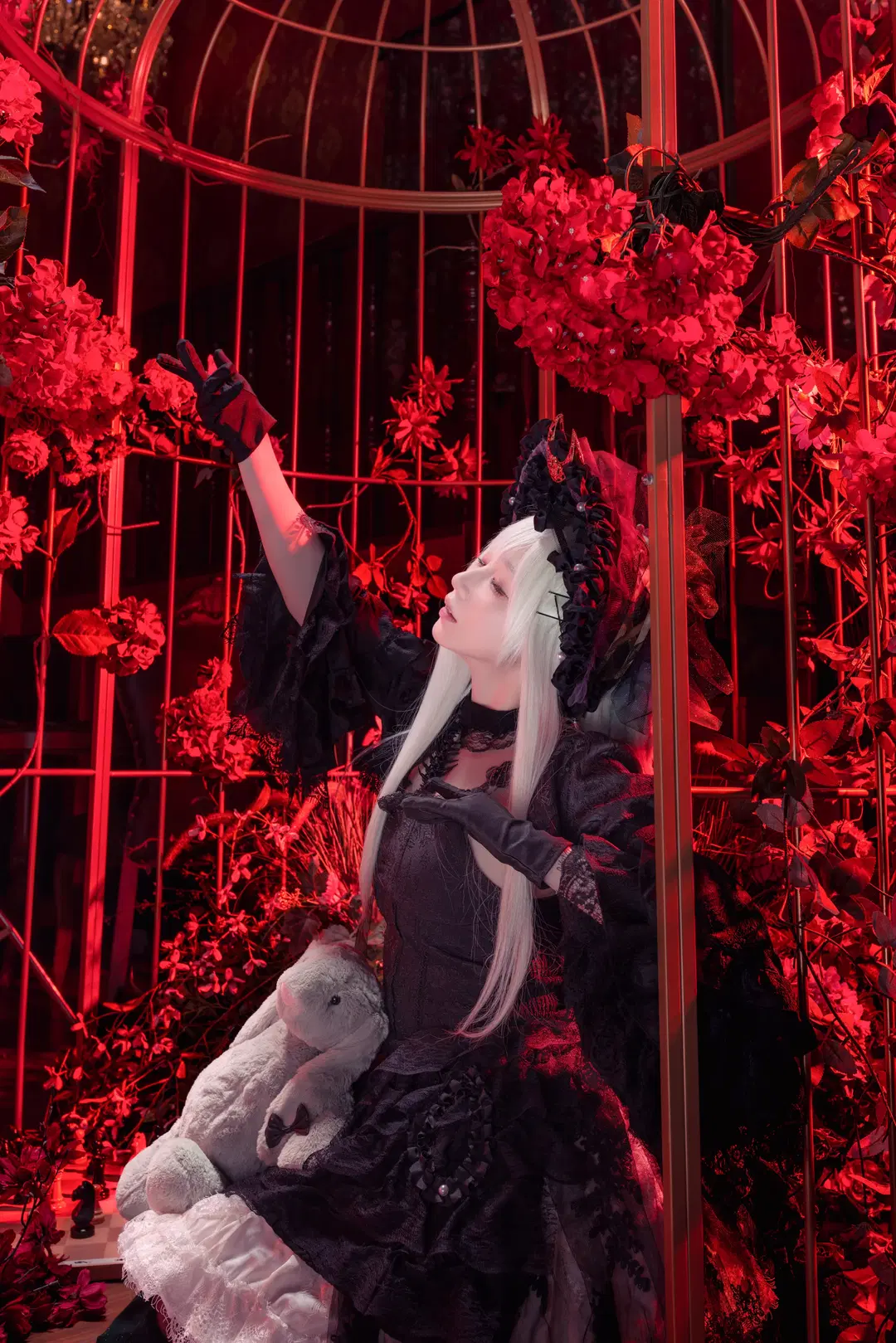 若叶睦cos, 哥特洛丽塔, 暗黑风摄影, 鸟笼人像, 白发少女
