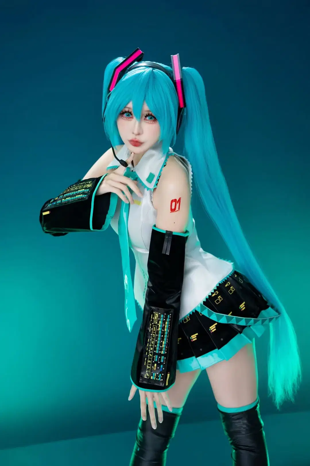 【初音未来cos】初音未来质感写真分享 - Genko玄子 - 第3张