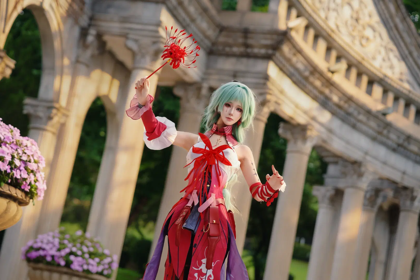 鸣潮, 二次元cosplay, 弗洛洛cos, 小提琴cos, 红裙cos