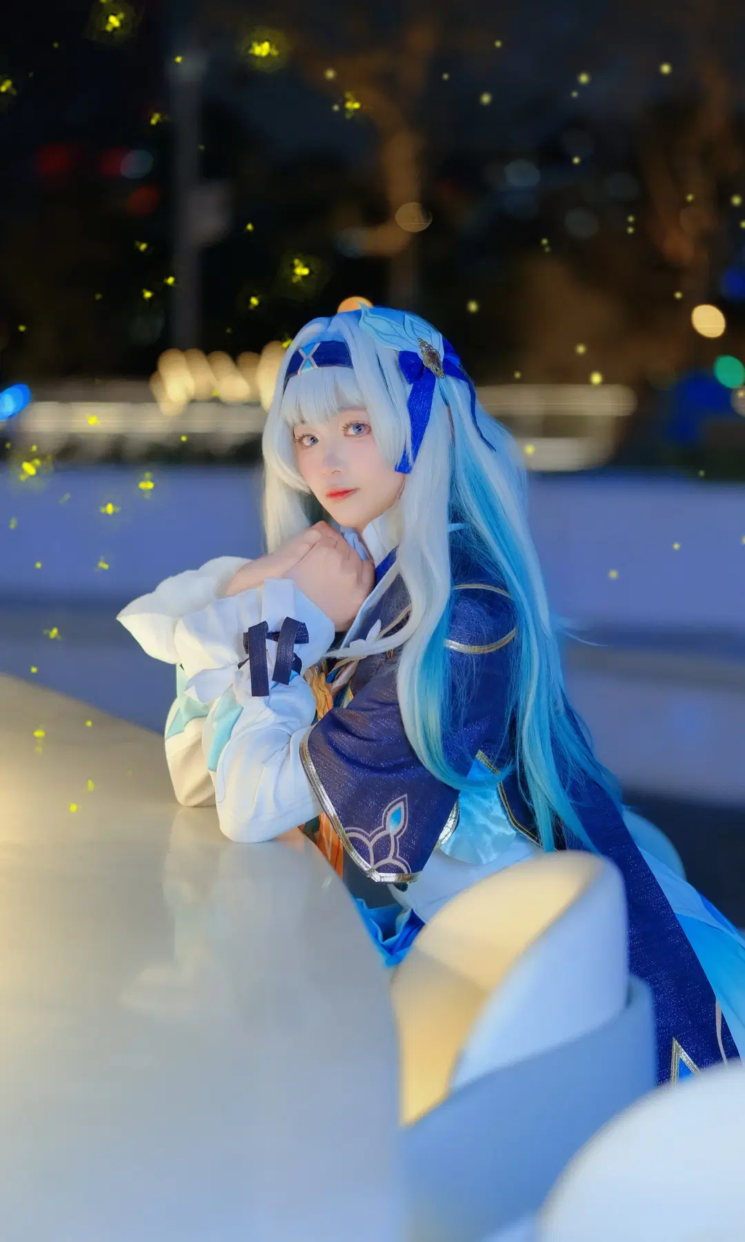 【流螢cos】藍白漸變裙襬，在光影中跨越星海 - 卿月如狸 - 第2張