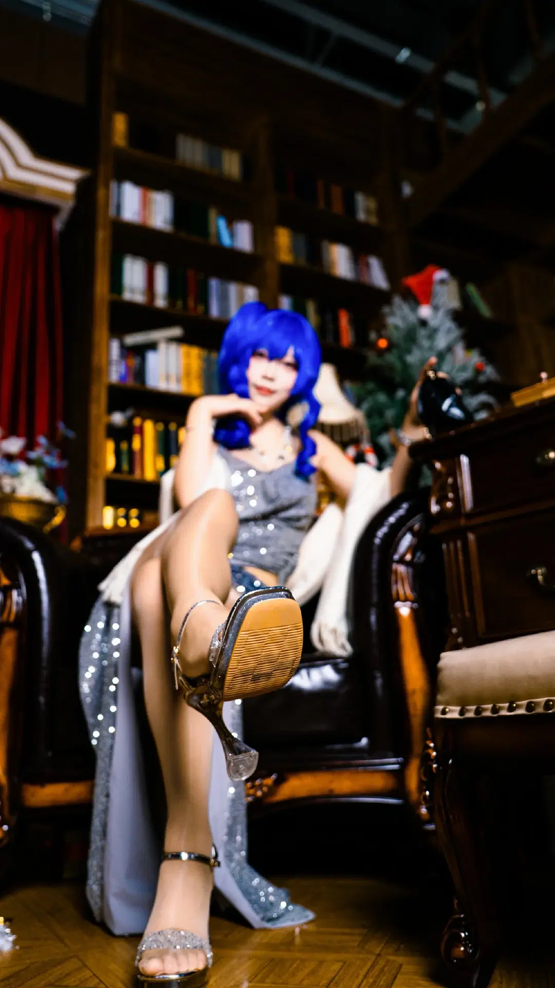 【St. Louis cosplay】Azur Lane Convention Photos: The Flawless Fusion of Light, Shadow, and Sensuality by Doodle荼鸦（二次元版） - Image 3