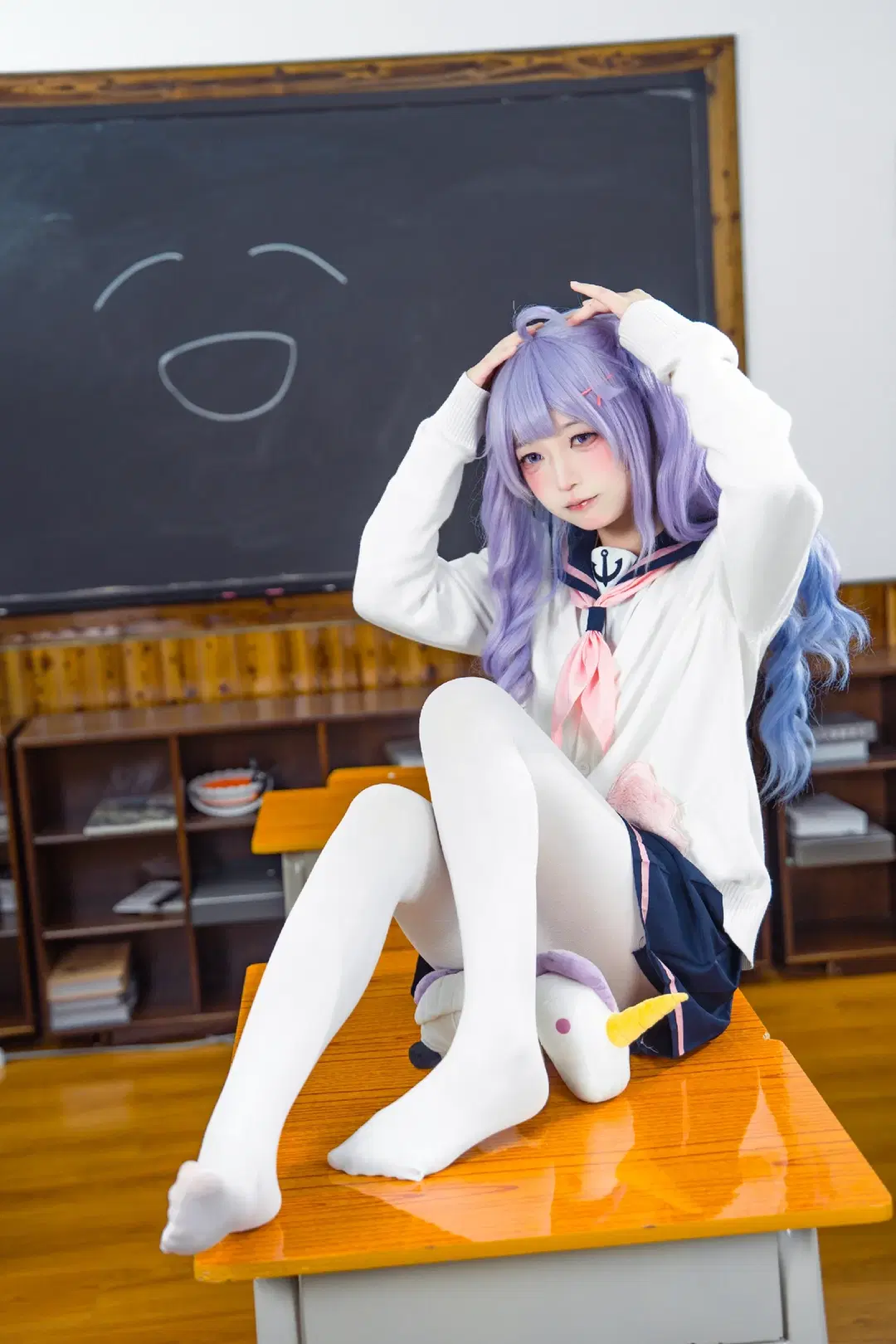 [Unicorn Cosplay] Azur Lane: Classroom Everyday Moments with White Stockings and Volleyball by Doodle荼鸦（二次元版） - Image 2