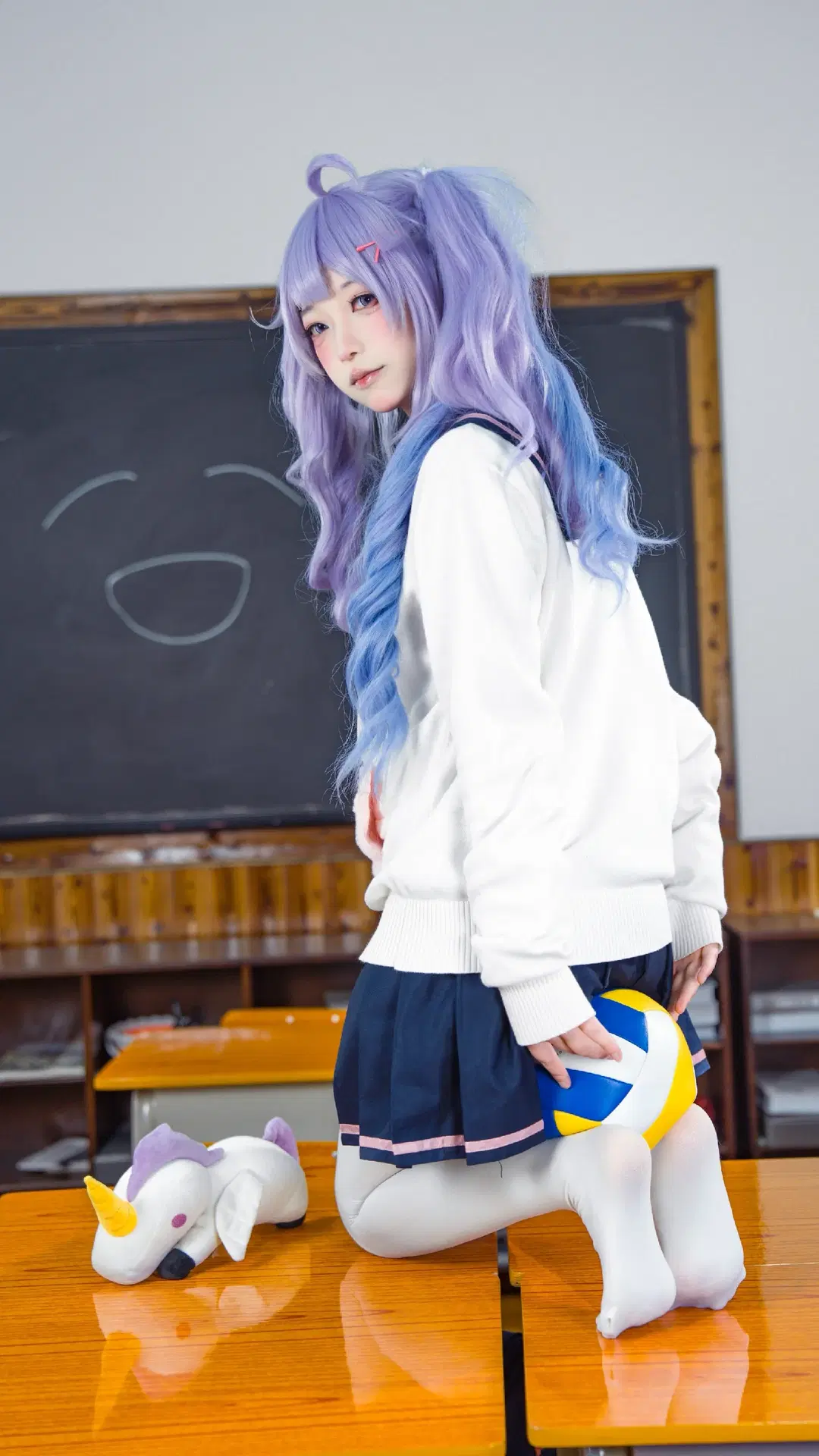 [Unicorn Cosplay] Azur Lane: Classroom Everyday Moments with White Stockings and Volleyball by Doodle荼鸦（二次元版） - Image 6