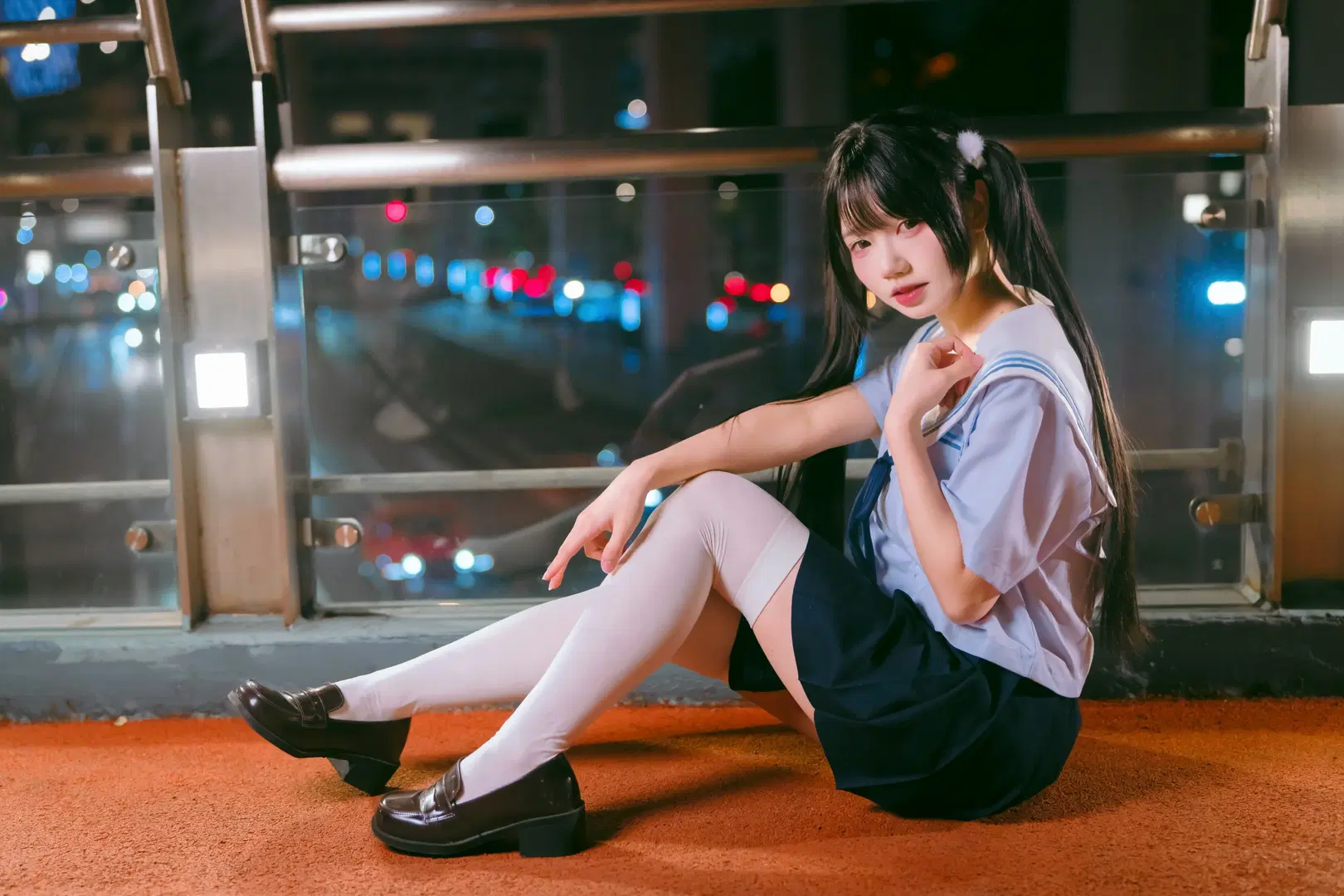 夜幕下的水手服与白丝，夜半公交站台的JK制服写真 - Mr_DDSS - 第6张