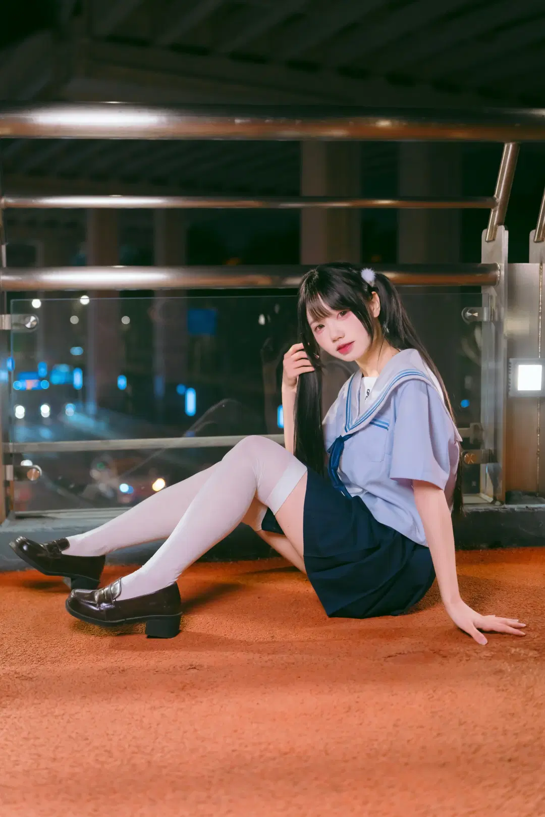 夜幕下的水手服与白丝，夜半公交站台的JK制服写真 - Mr_DDSS - 第8张