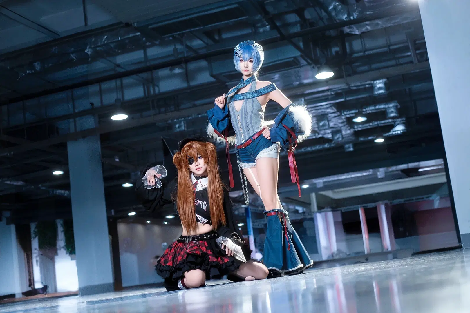 【Rei Ayanami cosplay & Asuka Cosplay】EVA Rock band cosplay Style Convention Hall Photos by 御油佳佳子_（困困社畜版） - Image 3