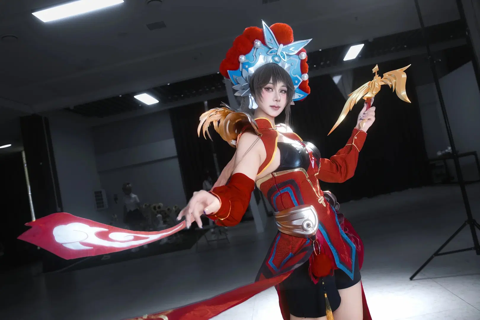 【Yu Ji cosplay】Honor of Kings Farewell My Concubine: Dynamic Tension in Red and Black Robes | Traditional Chinese style cosplay by 御油佳佳子_（困困社畜版） - Image 3