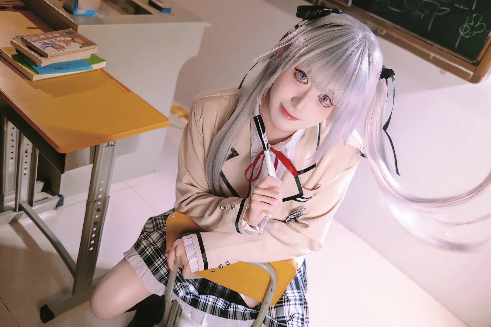 Classroom photo, Kagarino Kirie cosplay, Over-the-knee socks, BiShoujo Mangekyou, Male cosplay