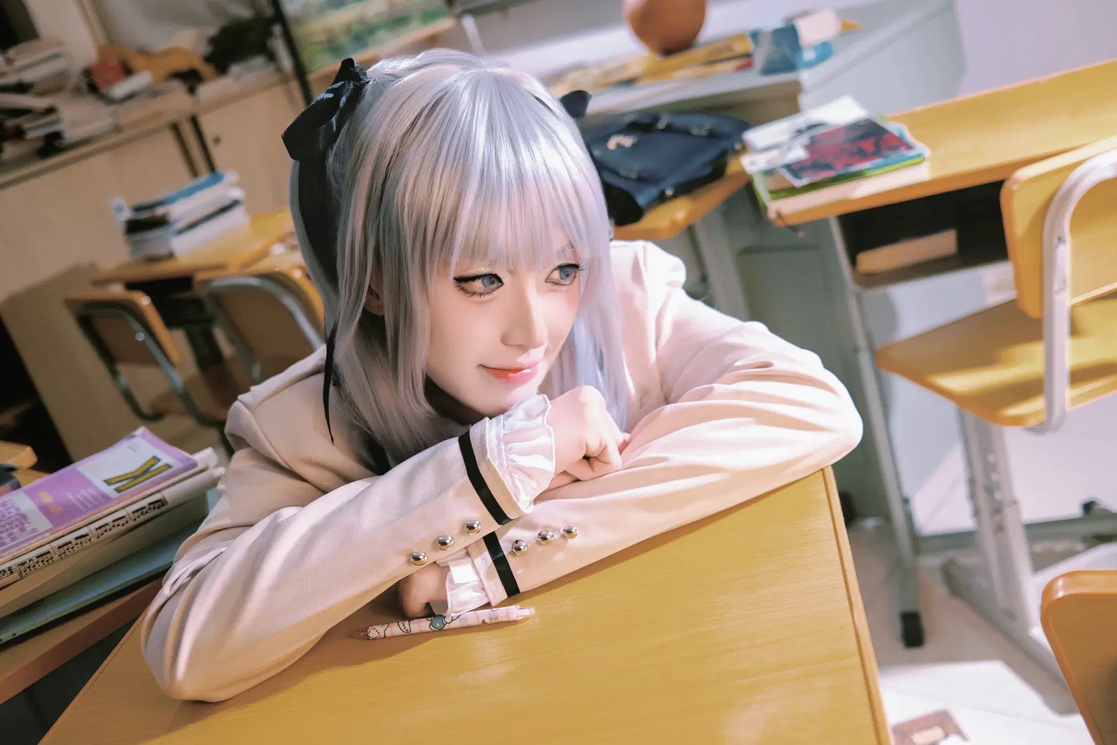 【篝之雾枝cos】安静的教室午后，静静看书的那位少女 - mako - 第4张