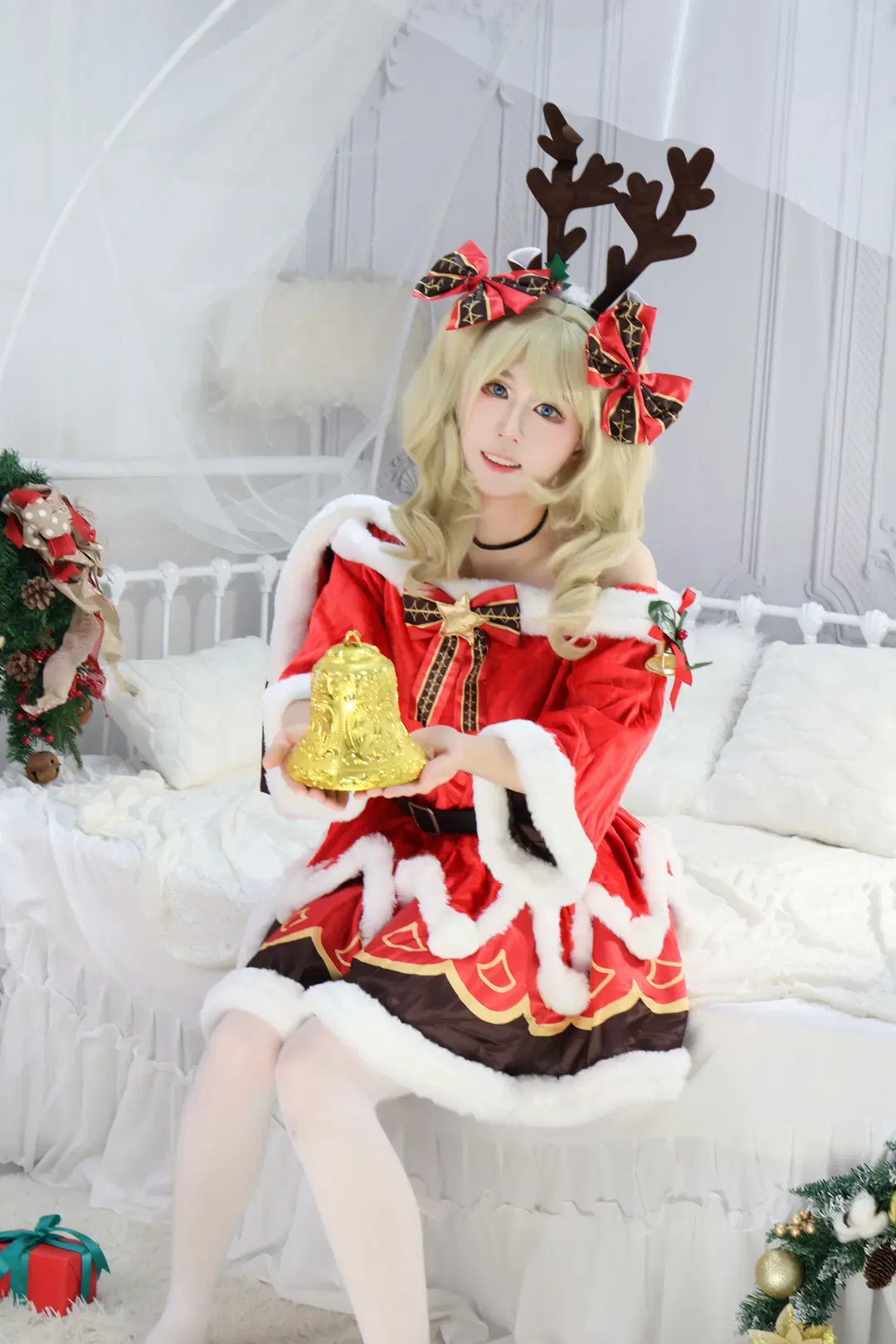 【Barbara Cosplay】Genshin Impact Christmas Barbara: A Boy's First Cosplay Challenge | Male cosplay Christmas portrait by mako - Image 3