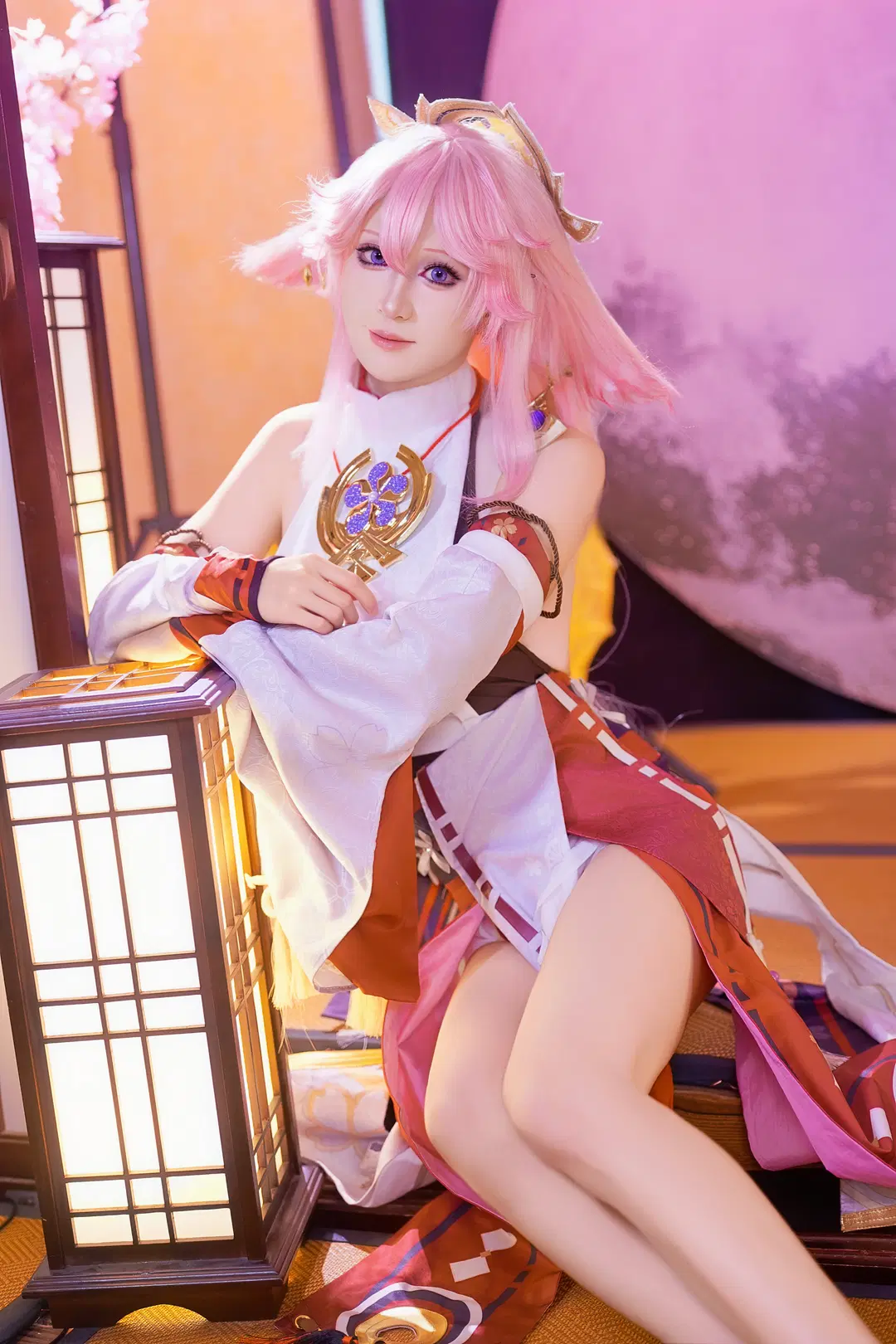 Genshin Impact, Yae Miko cosplay, Japanese-style photoshoot, Cherry blossom scene, Male cosplay