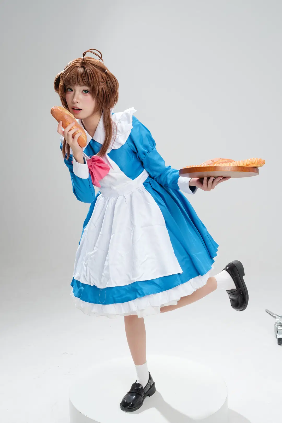 【小樱cos】小樱女仆白棚颠勺，蓝色裙摆与魔法杖的碰撞 - 一只黑猫 - 第4张