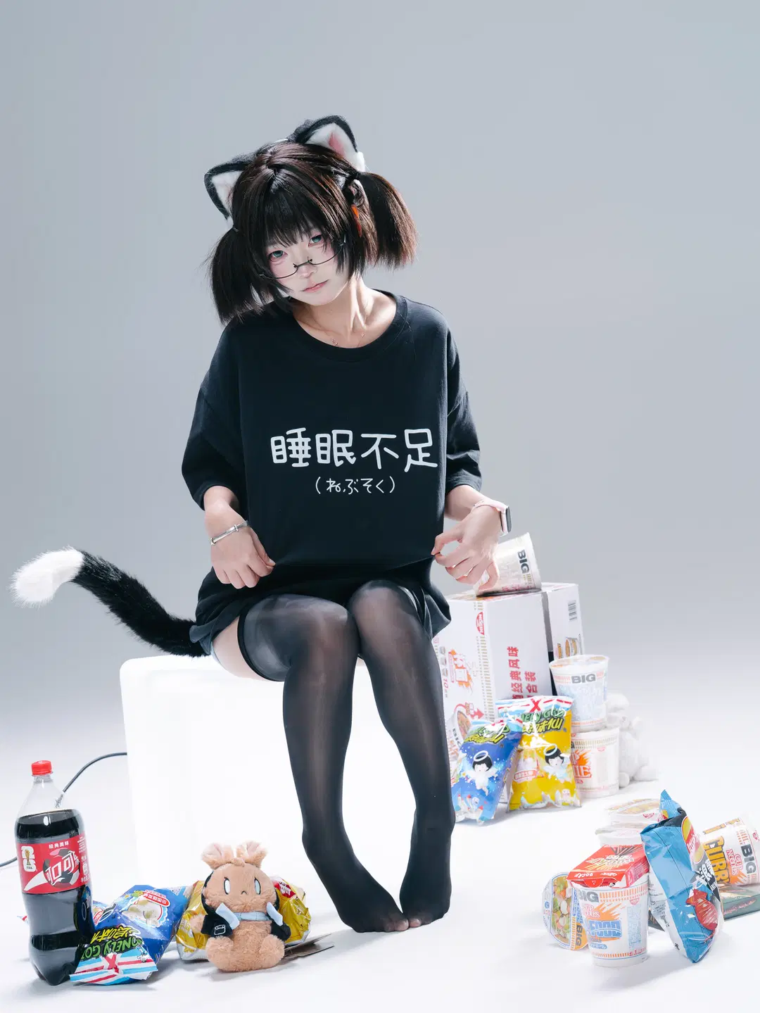 白棚猫娘主题糖水片，零食道具拉满的慵懒日常 - 一只黑猫 - 第6张