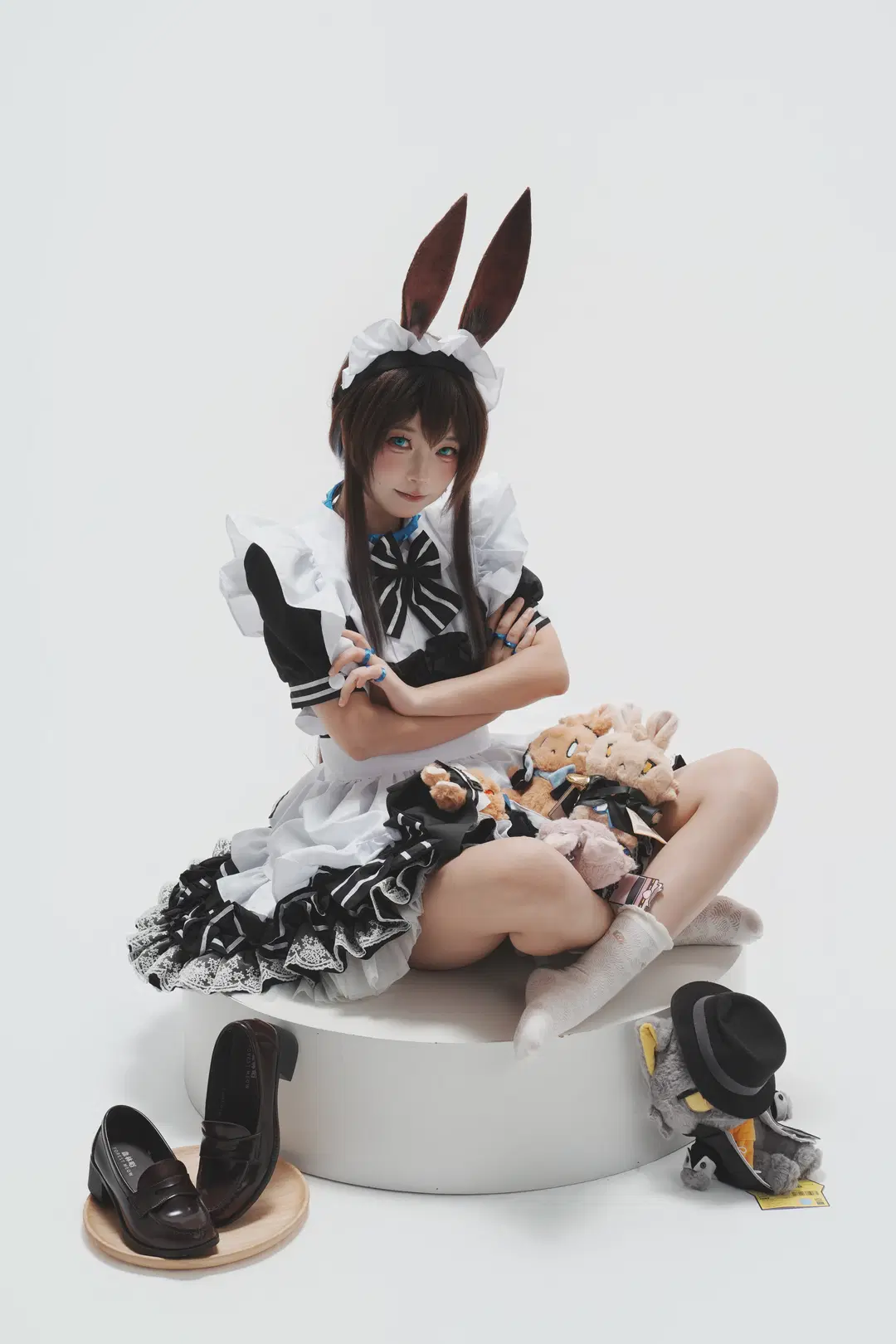 【Amiya cosplay】Mountain Bunny Maid: The Joy of Straight-Out-of-Camera White Studio Shoots by 一只黑猫 - Image 6