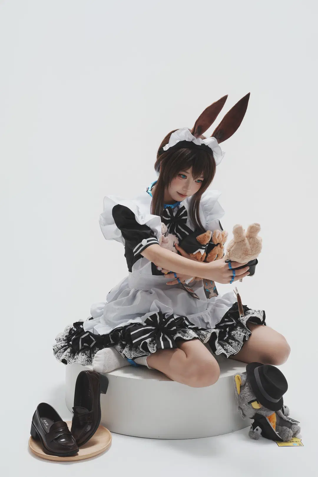 【Amiya cosplay】Mountain Bunny Maid: The Joy of Straight-Out-of-Camera White Studio Shoots by 一只黑猫 - Image 9