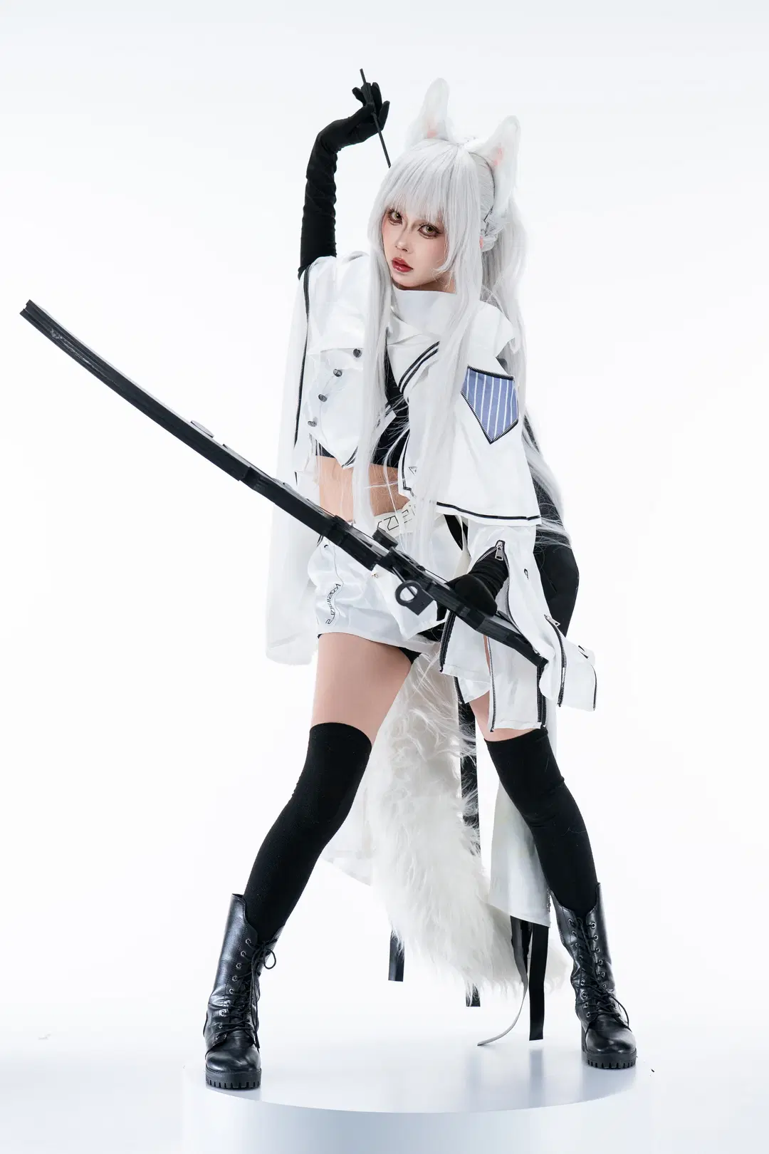 【アークナイツ プラチナコスプレ】白ホリに佇むテックウェア複合弓アーチャー - 柏油小星瞳 - 6枚目