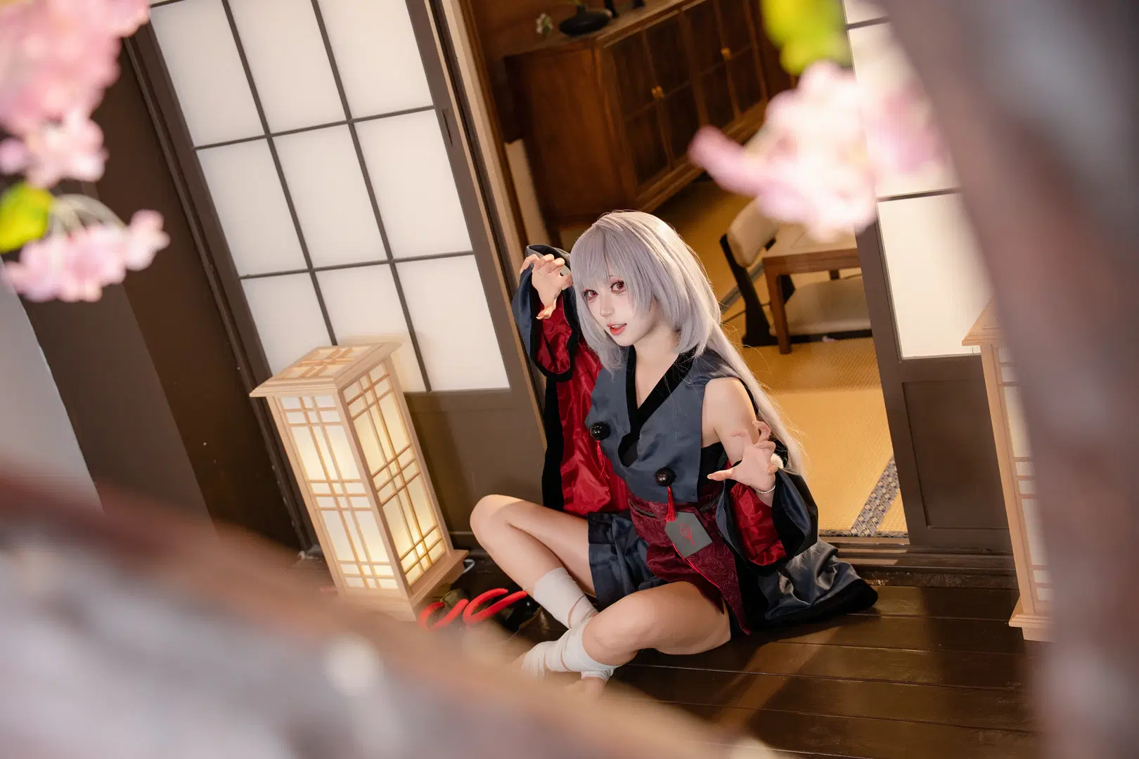 [Yabuki Shuro cosplay] Blue Archive's mesugaki: Immersed in Japanese Sakura Ambiance by 柏油小星瞳 - Image 9