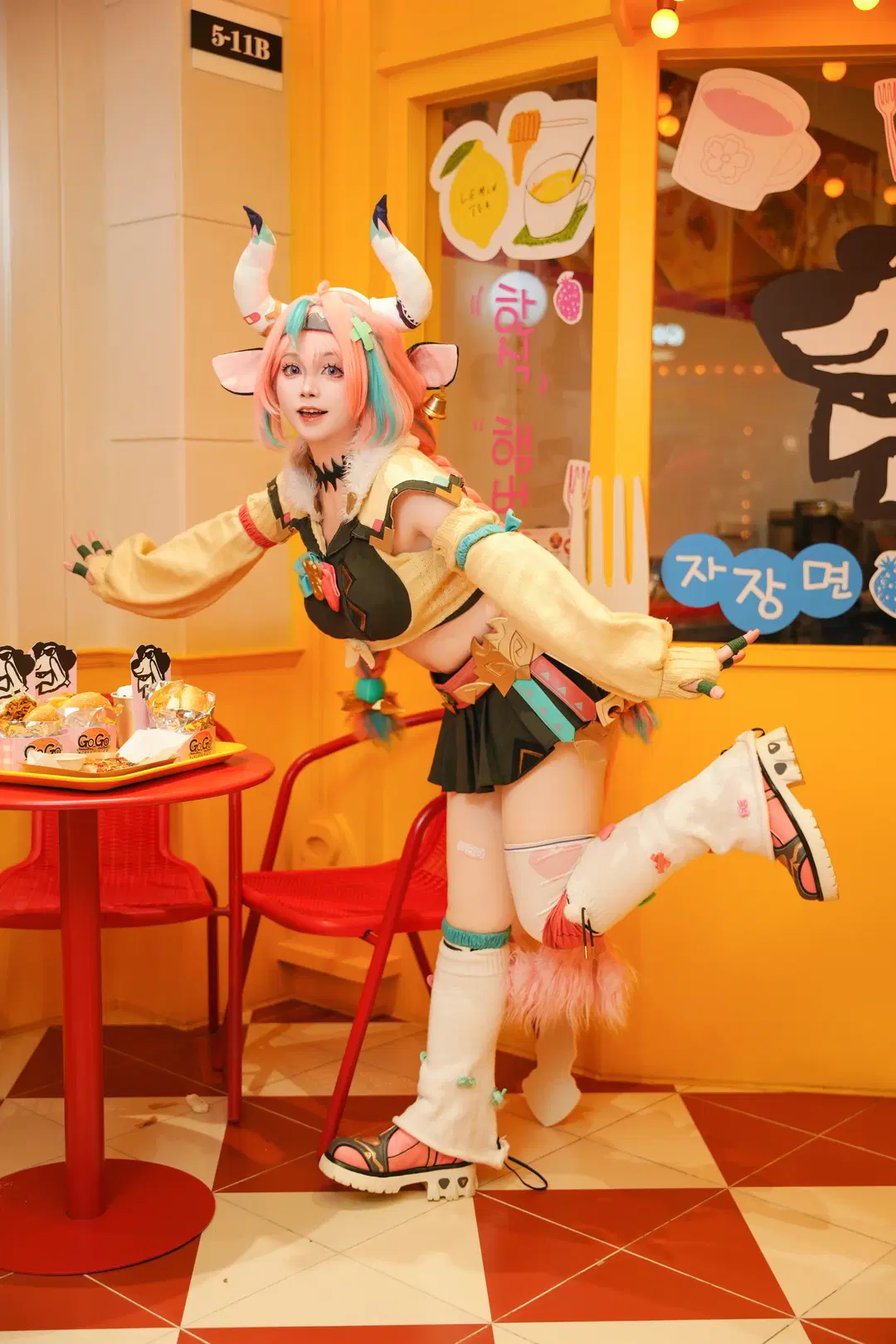 [Varesa Cosplay] Genshin Impact Version 7.1 Bovine Maiden Reporting Early by 符吕子 - Image 2
